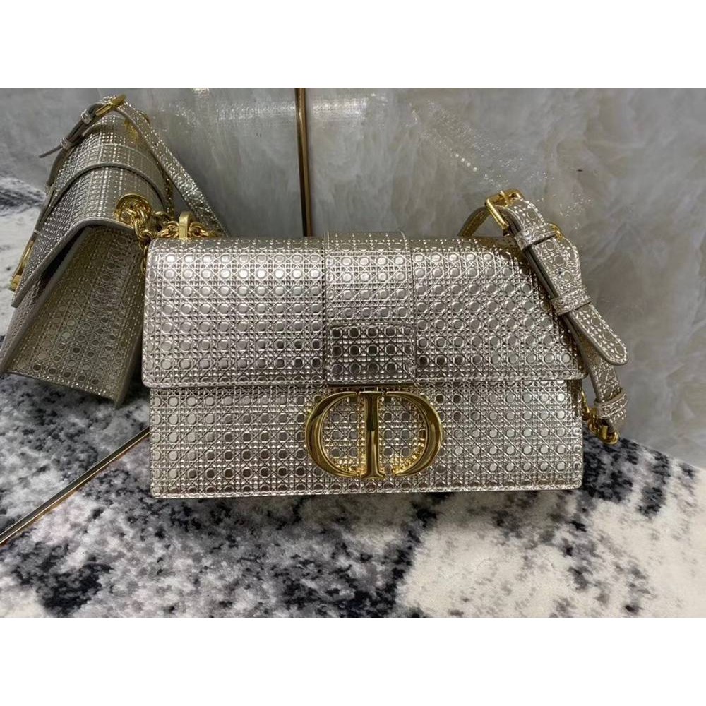Dior 30 Montaigne Chain Bag In Metallic Gold Calfskin IAMBS240472 Outlet Sales