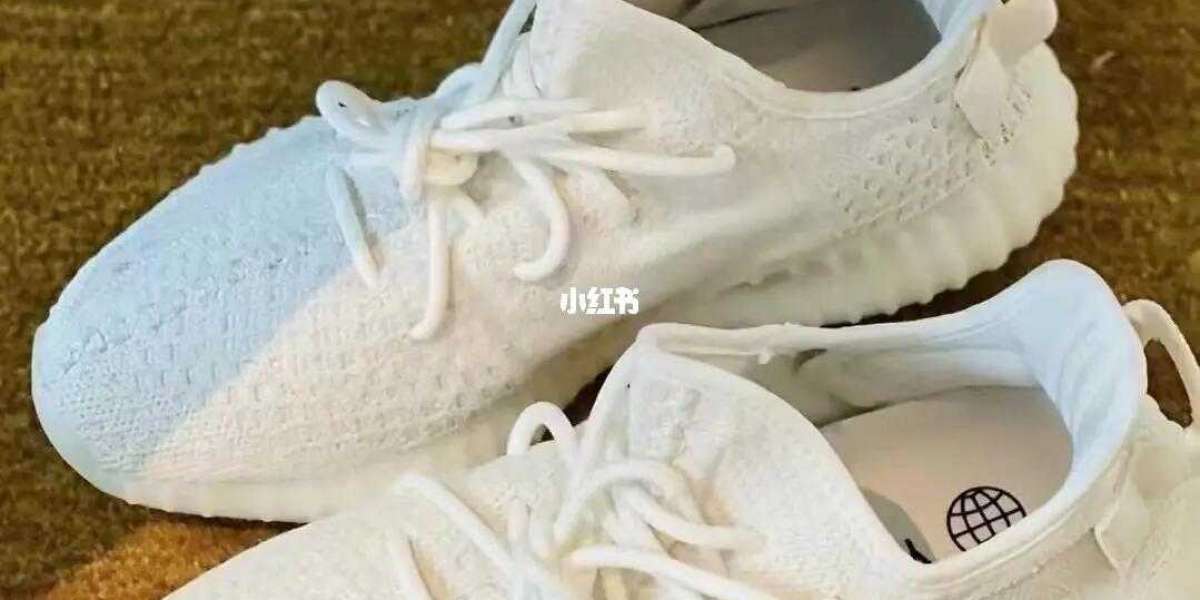 探索Adidas Yeezy系列鞋款的獨特魅力