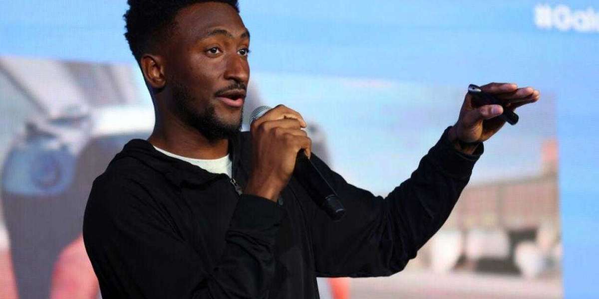 20 Million Fans Shocked: MKBHD's App Called a 'Cash Grab'!