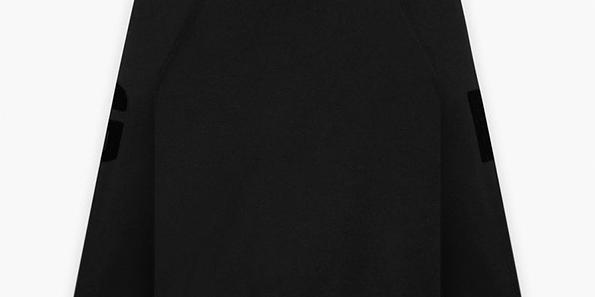 Essentials Crewneck Sweatshirt Black: A Must-Have for Minimalist Fashion