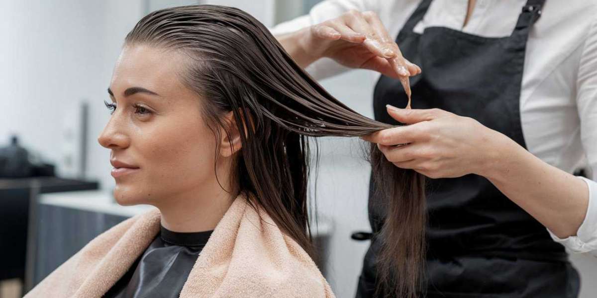 The Importance of Deep Conditioning for Dry, Damaged Hair