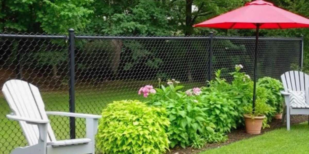 Top 10 Reasons to Choose the Best Vinyl Fence for Your Home