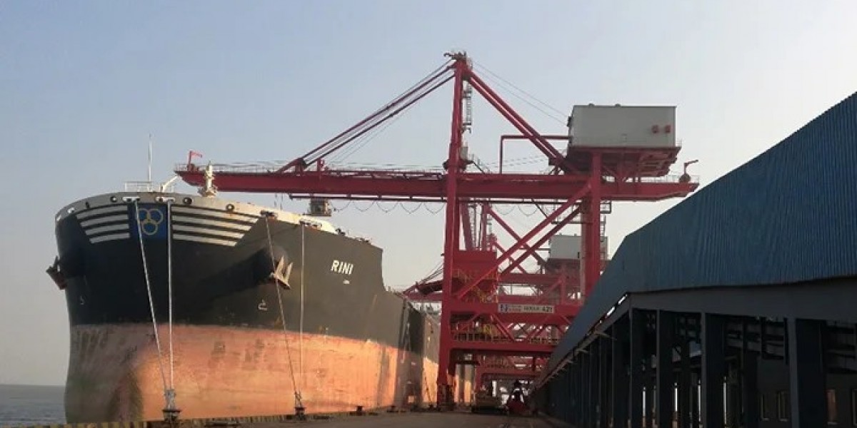 Analysis of the Technical Characteristics of Bridge Type Grab Ship Unloader