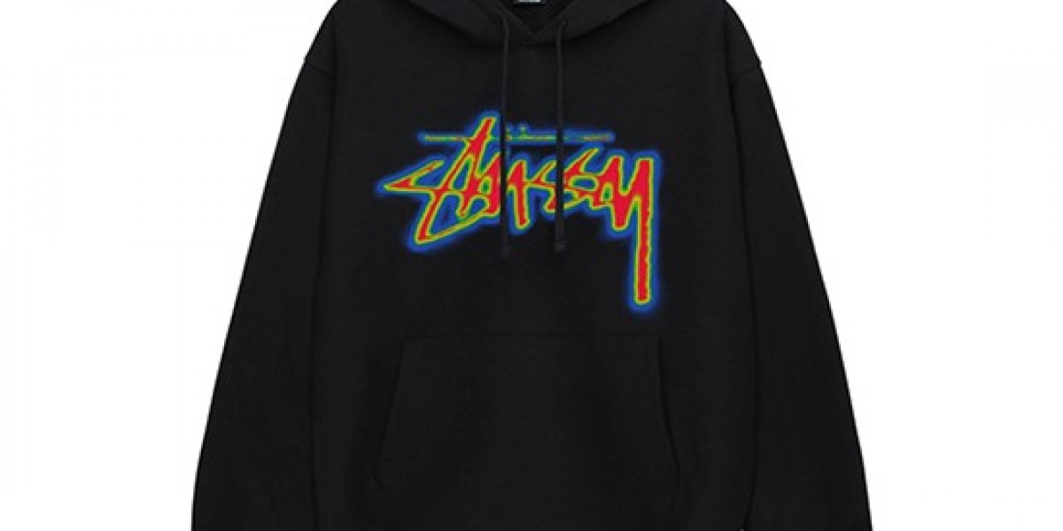 Pull Stussy: A Streetwear Essential