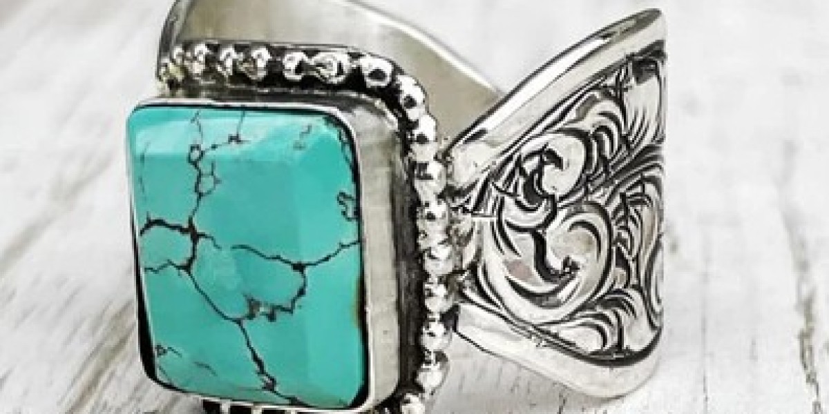 Handcrafted Turquoise Band Rings Inspired by Western Heritage