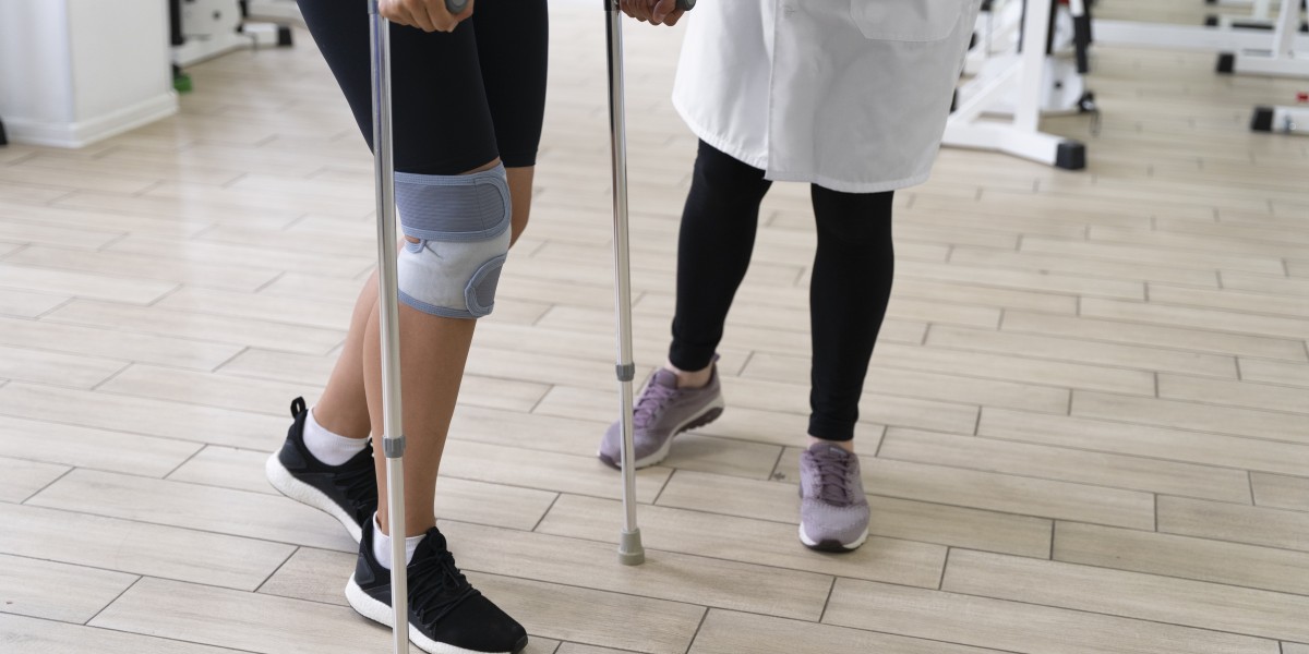 Non-Surgical Fracture Care by Orthopedic Surgeons
