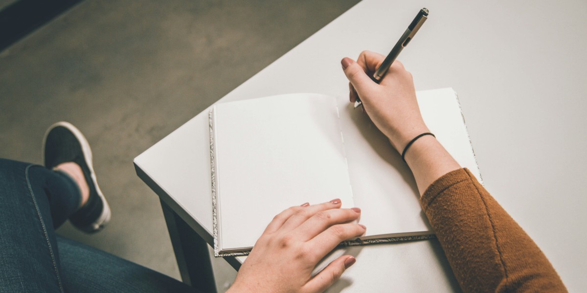 How to Write Essays That Are Clear, Persuasive, and Insightful