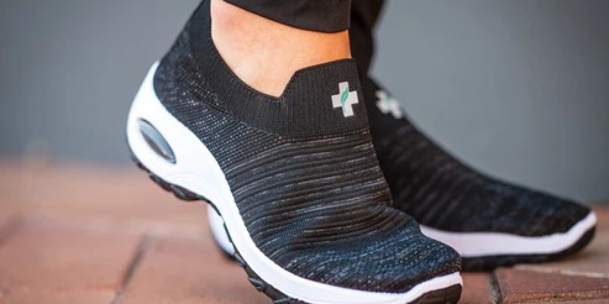How to Choose the Best Shoes for Nurses Working Long Shifts