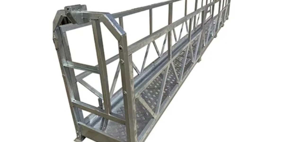 The 630kgs suspended platform at the shipyard lifts steel plates