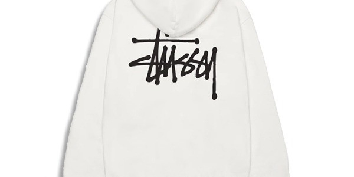 Stüssy and Its Cultural Pull: The Legacy of a Streetwear Pioneer