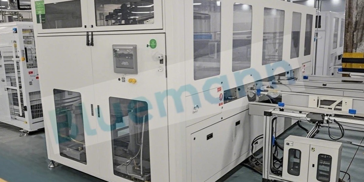 Automatic Installation of Corner Protectors for Product Safety in Transit