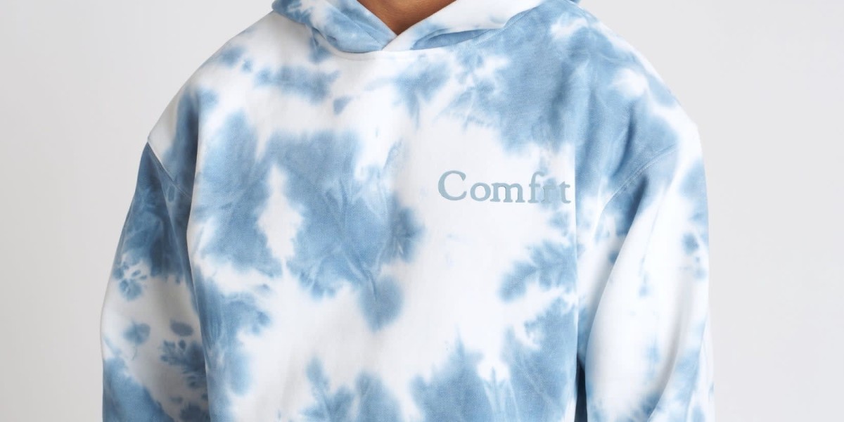 Reasons a Comfort Hoodie Works for Every Season