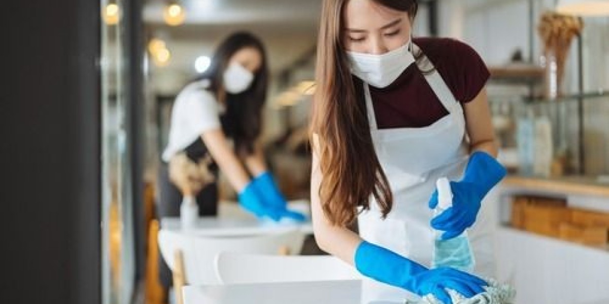 Put a Professional Maid Service​ Dubai for Homes and Offices by UrbanMop