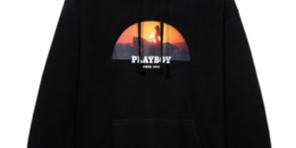 The Stylish Hoodie: A Fashion Essential in 2025