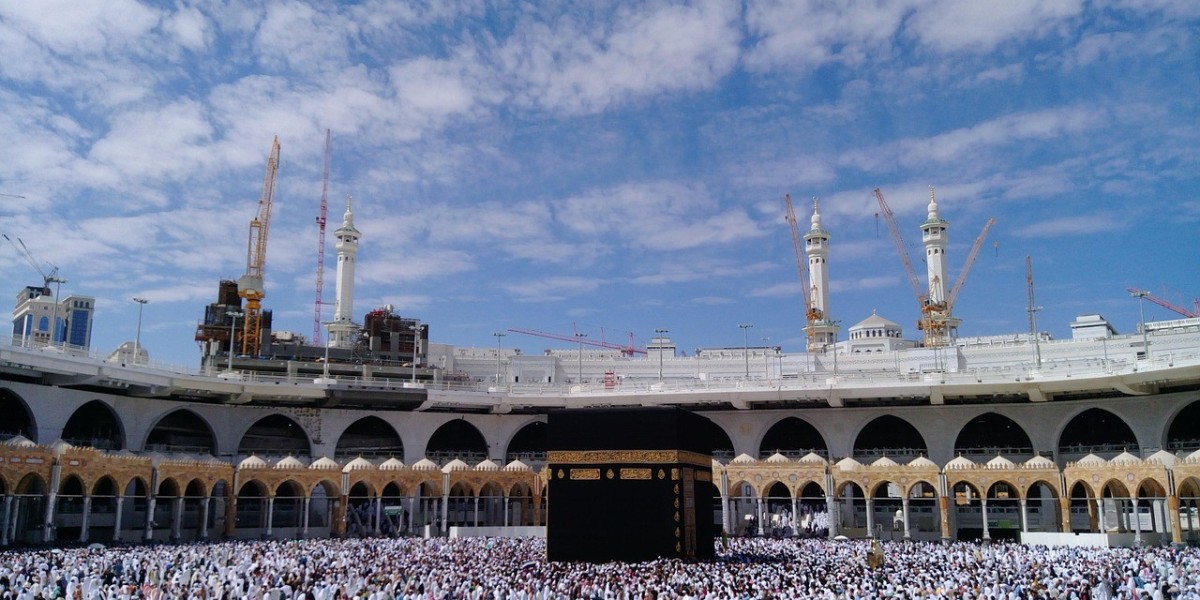 Affordable November Umrah Packages for UK Residents – Book Early & Save