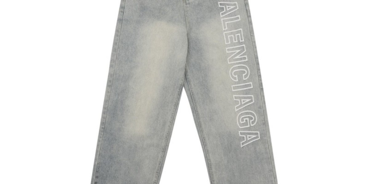 BALENCIAGA波浪可樂標字母刺繡短褲 五色經典重磅登場