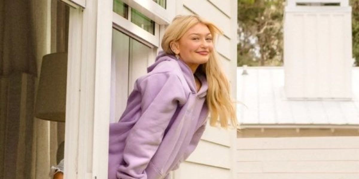 The right way to style Pink Palm Puff