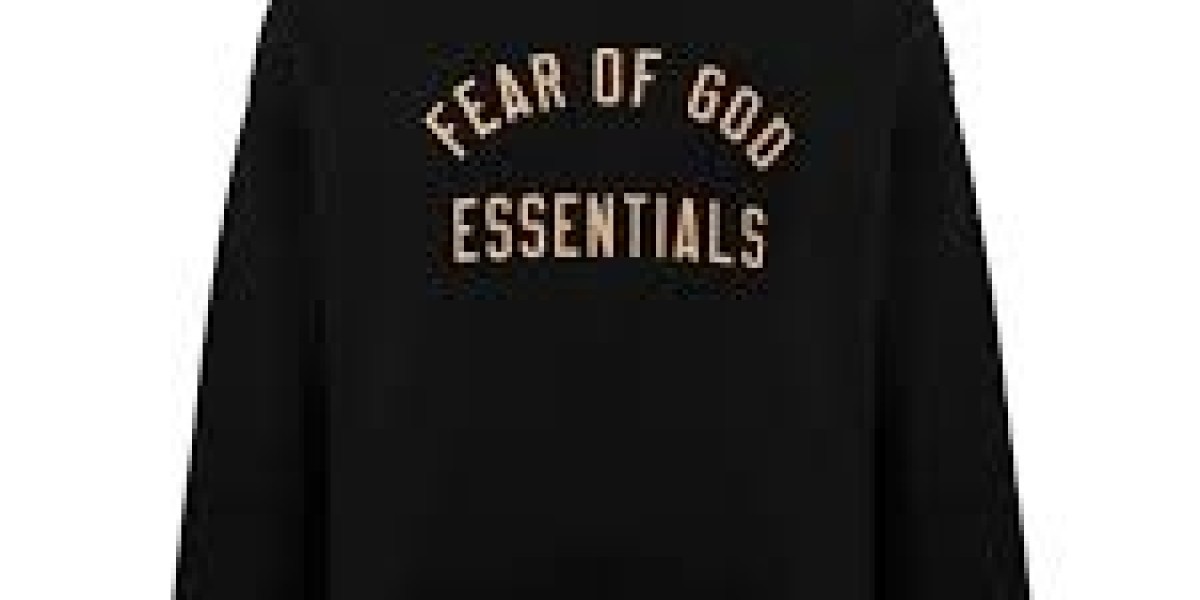 Complete Essentials Guide: Hoodies, Tees, Tracksuits & More