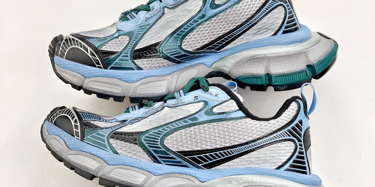 巴黎世家台灣熱度持續飆升！鞋子穿搭魅力與人氣 triple s 老爹鞋推薦