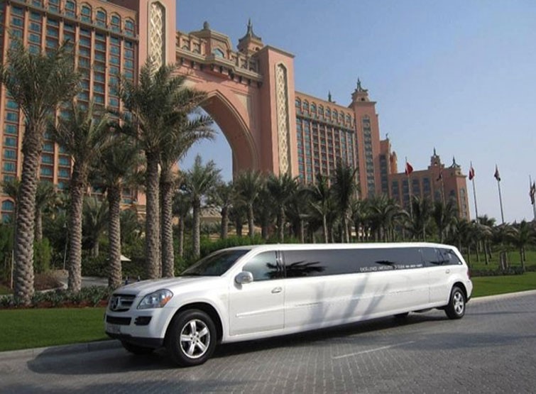 Book a luxury stretch limo in Dubai: Celebrate your special moments with style