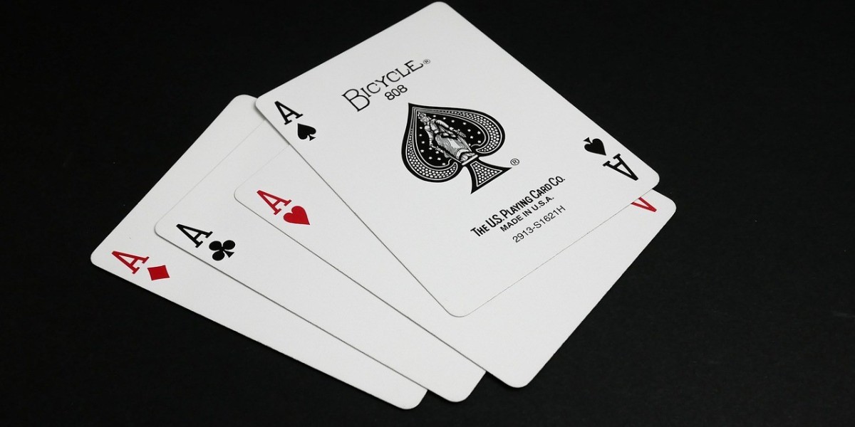 La sinergia entre deporte y juegos de azar en línea: Cómo las apuestas deportivas evolucionarán y se integrarán en los c