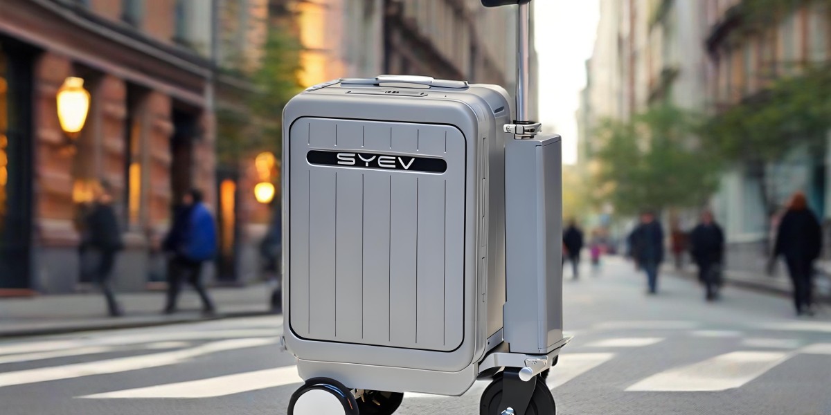 From Manual Dragging to Smart Driving: The New Era of Electric Luggage Cases