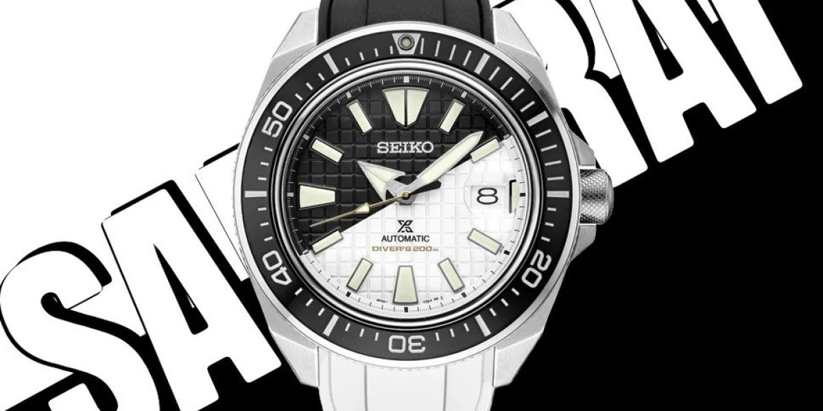 Silicone vs. Rubber Straps: What's the Real Difference?