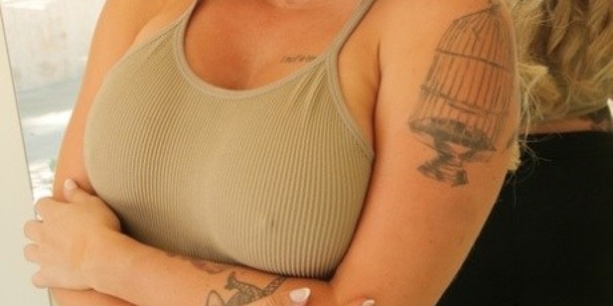 Male Escorts in Drogheda: Best Places for Travelers to Meet New People