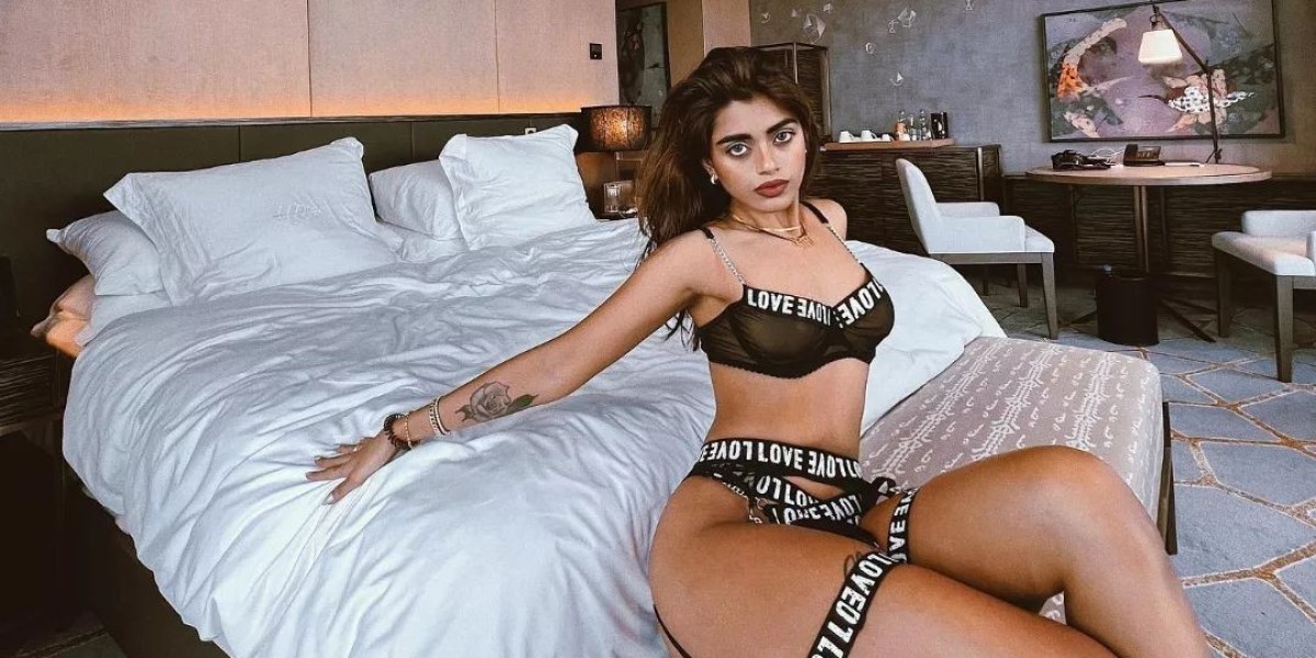 Call Girls in Dubai	+971528460910