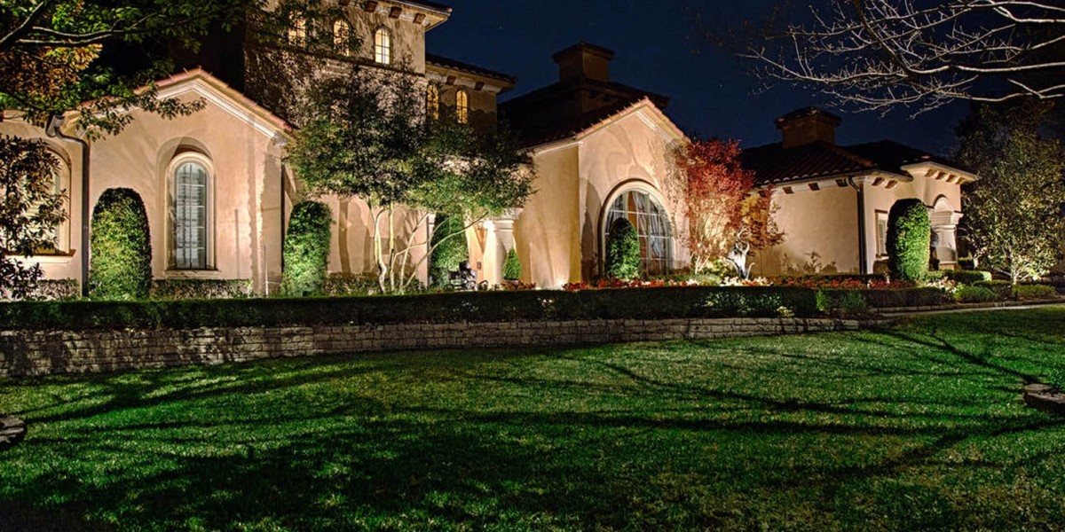 Outdoor Living Design in Fort Worth TX: Creating a Beautiful and Functional Backyard